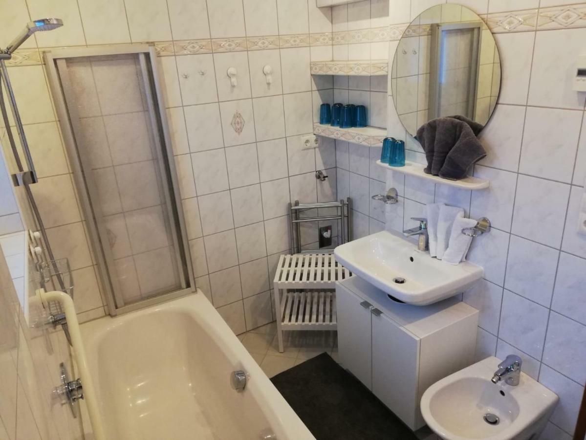 Apart Family Schweng Тукс Экстерьер фото